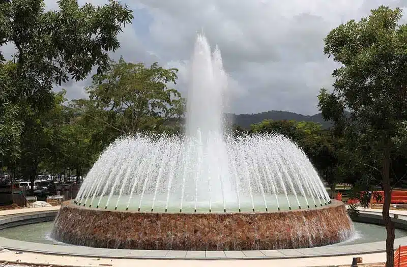 LEADING WATER FOUNTAINS